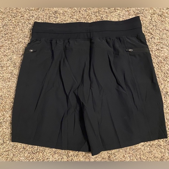 Svensker Women's Athletic Shorts with Pockets High Waisted 5 Inch Quick Dry, M - Picture 2 of 3